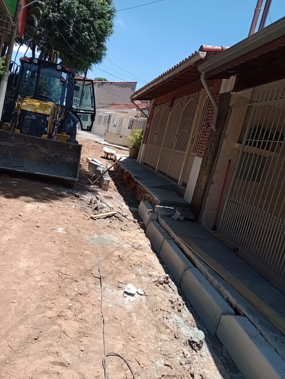 Demolição/Construção Guia e Sarjeta